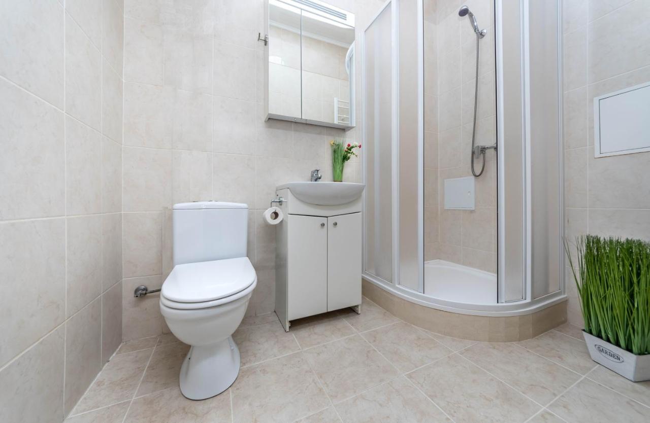 Maidan, Khreschatyk 3Br Kiev Eksteriør billede